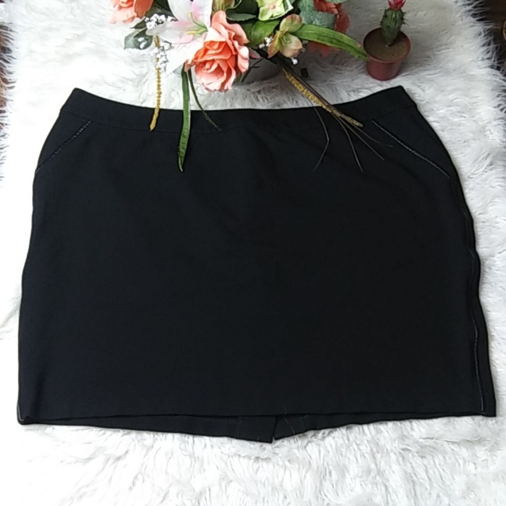Talbots woman petites black skirts size 20wp